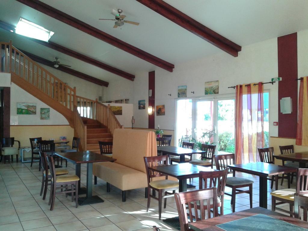 Couett'Hotel Oloron Sainte Marie Екстериор снимка