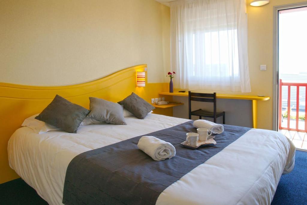 Couett'Hotel Oloron Sainte Marie Екстериор снимка